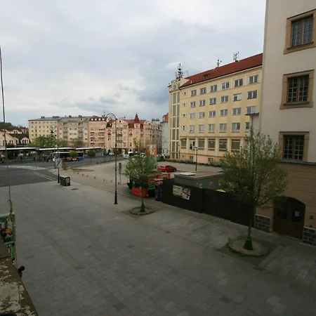 No. 10 Zeyerova 13 * Karlovy Vary