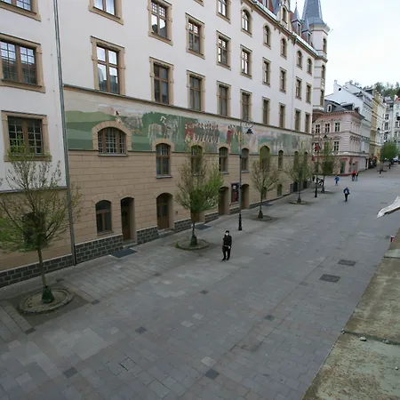 No. 10 Zeyerova 13 Apartament